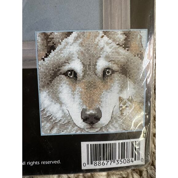 Dimensions Call of the Wolf Counted Cross Stitch Kit winter nature new35084 2002 - Picture 9 of 10